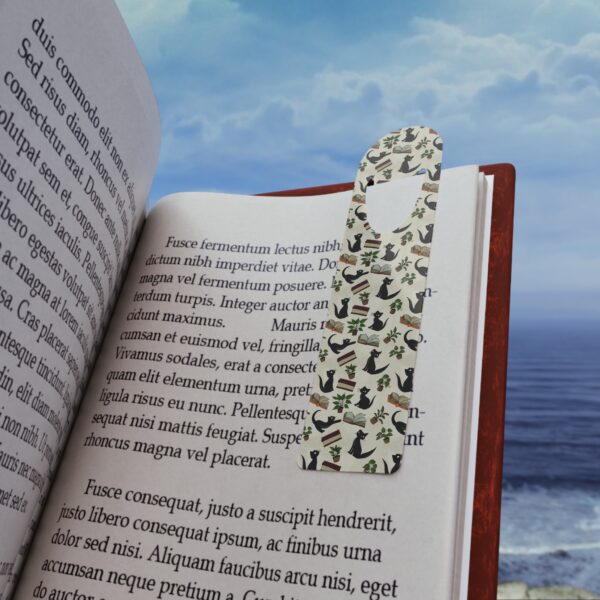 Bookish TNR Cats & Plants - Image 2