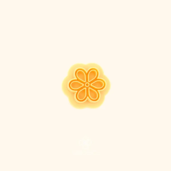 Altı Penç polymer clay cutter showing six-petal rosette with individual inner contour lines and soft scalloped outer edge