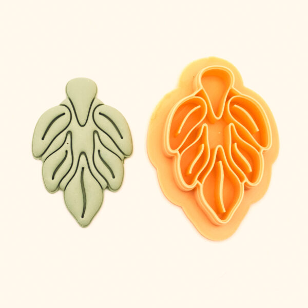 Çınar polymer clay cutter and its clay impression, a lobed plane-tree leaf