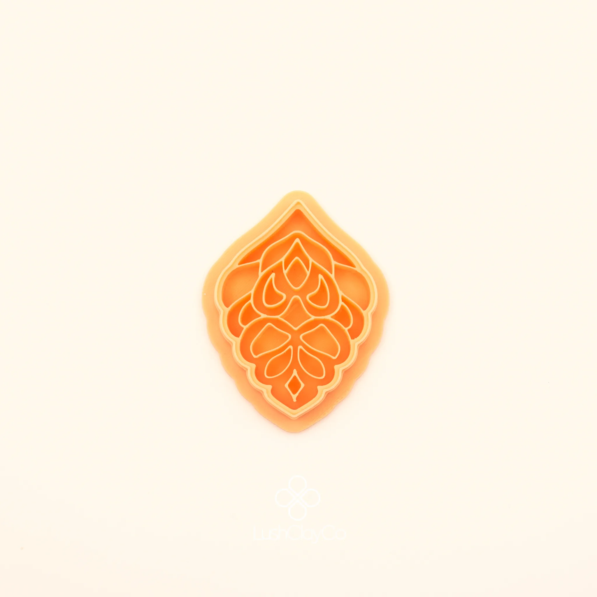 Haşmet hatayi polymer clay cutter showing pointed ogival outer form with layered teardrop and petal clusters and penç crown detail